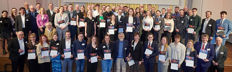 Gruppenfoto Förderpreisverleihung an der Universität Osnabrück 2024/2025